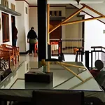 Dinnar Homestay Syariah Gayungan RedPartner