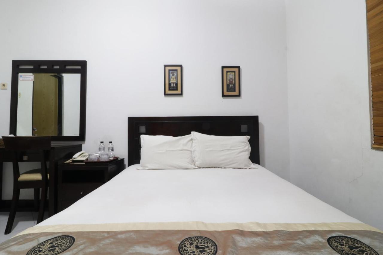 Dinnar Syariah Gayungan Redpartner Hotel Surabaya