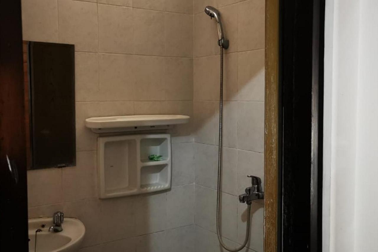 Hotel Dinnar Syariah Gayungan Redpartner Surabaya